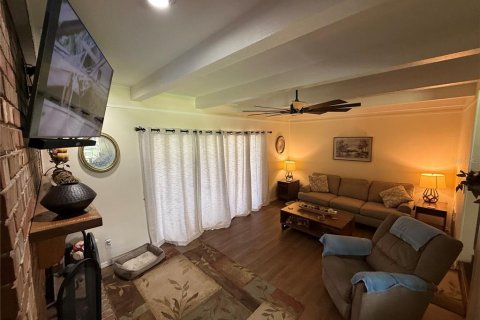 Купить виллу или дом в Альтамонте-Спрингс, Флорида 3 комнаты, 165.09м2, № 2104593 - фото 2