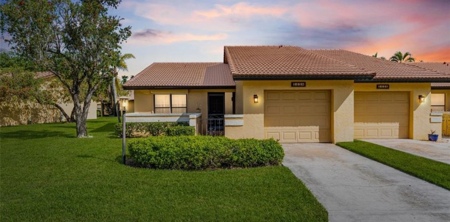Casa en Fort Myers, Florida 2 dormitorios, 100.33 m2 № 1618367