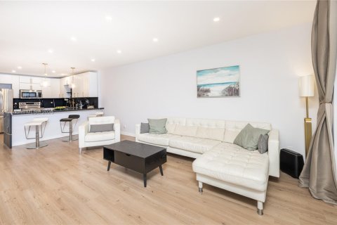 Condominio en venta en Hallandale Beach, Florida, 1 dormitorio, 92.9 m2 № 2076908 - foto 18