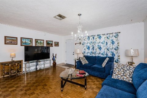 Casa en venta en Port Richey, Florida, 2 dormitorios, 137.5 m2 № 1722204 - foto 5