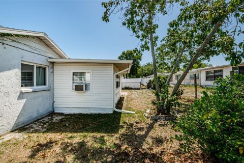 Casa en venta en Port Richey, Florida, 2 dormitorios, 137.5 m2 № 1722204 - foto 27