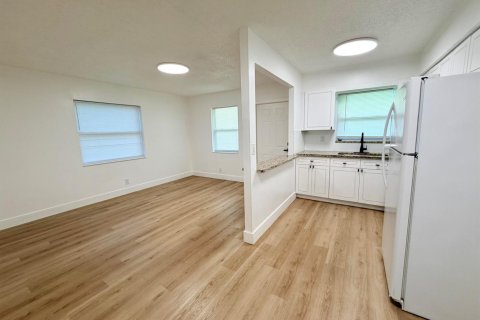 Appartement à louer à Pompano Beach, Floride: 1 chambre, 65.03 m2 № 2426382 - photo 13