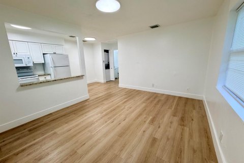 Appartement à louer à Pompano Beach, Floride: 1 chambre, 65.03 m2 № 2426382 - photo 3