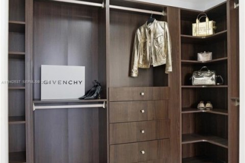 Copropriété à vendre à Hallandale Beach, Floride: 2 chambres, 94.76 m2 № 2000079 - photo 27