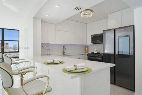Copropriété à vendre à Hallandale Beach, Floride: 2 chambres, 94.76 m2 № 2000079 - photo 12