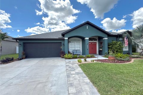 House in Land O' Lakes, Florida 4 bedrooms, 281.77 sq.m. № 2351453 - photo 5