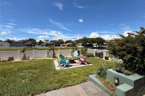 House in Land O' Lakes, Florida 4 bedrooms, 281.77 sq.m. № 2351453 - photo 27