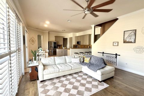 House in Land O' Lakes, Florida 4 bedrooms, 281.77 sq.m. № 2351453 - photo 3