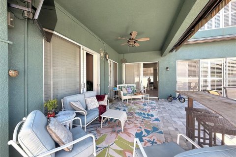 House in Land O' Lakes, Florida 4 bedrooms, 281.77 sq.m. № 2351453 - photo 24
