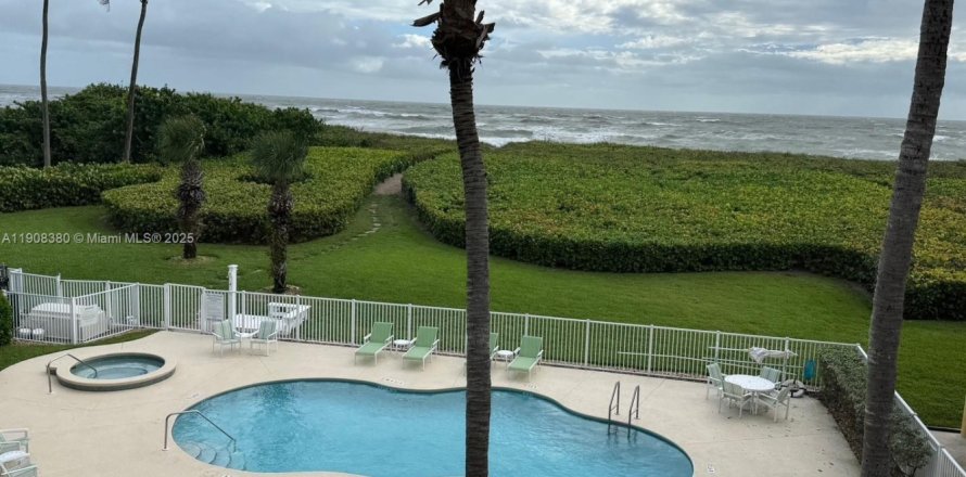 Condo in St. Lucie, Florida, 2 bedrooms  № 2012919