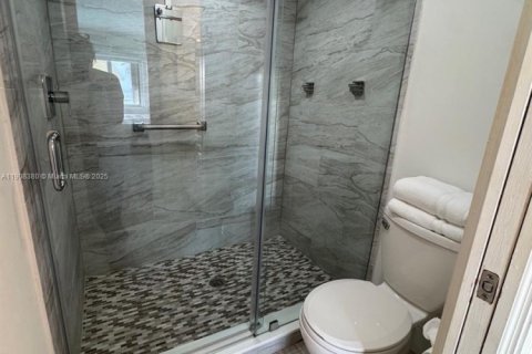 Condo in St. Lucie, Florida, 2 bedrooms  № 2012919 - photo 21