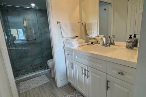 Condo in St. Lucie, Florida, 2 bedrooms  № 2012919 - photo 20