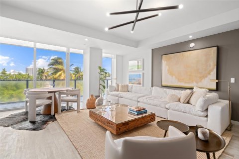 Condo in Fort Lauderdale, Florida, 3 bedrooms № 2076467 - photo 10