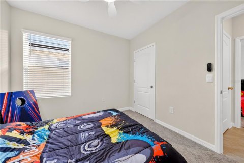 House in Poinciana, Florida 3 bedrooms, 148.64 sq.m. № 2210317 - photo 28