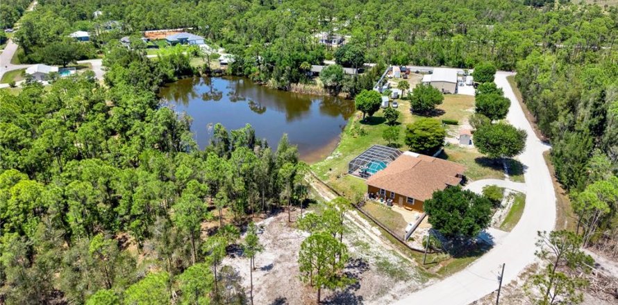 Terreno en Punta Gorda, Florida № 2112521