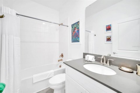 Casa en venta en Kissimmee, Florida, 6 dormitorios, 305.74 m2 № 1518996 - foto 19
