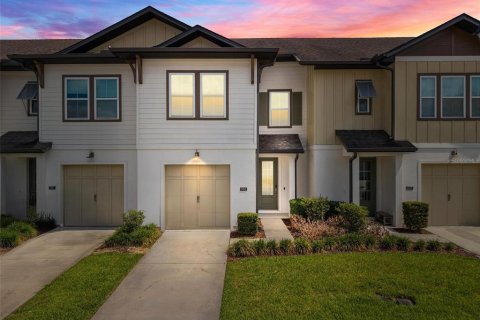 Townhouse in Davenport, Florida 2 bedrooms, 149.48 sq.m. № 2237059
