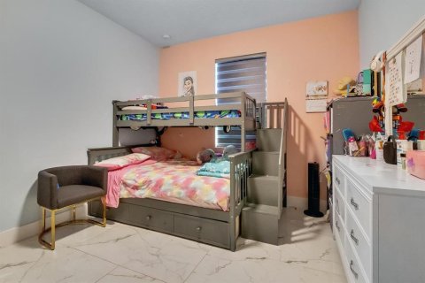 Villa ou maison à vendre à Kissimmee, Floride: 4 chambres, 223.71 m2 № 1609020 - photo 28