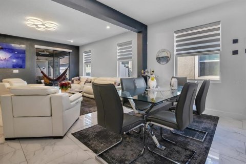 Villa ou maison à vendre à Kissimmee, Floride: 4 chambres, 223.71 m2 № 1609020 - photo 13