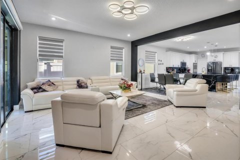 Villa ou maison à vendre à Kissimmee, Floride: 4 chambres, 223.71 m2 № 1609020 - photo 19
