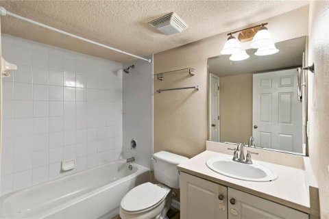 Copropriété à vendre à Altamonte Springs, Floride: 2 chambres, 97.83 m2 № 2389279 - photo 12