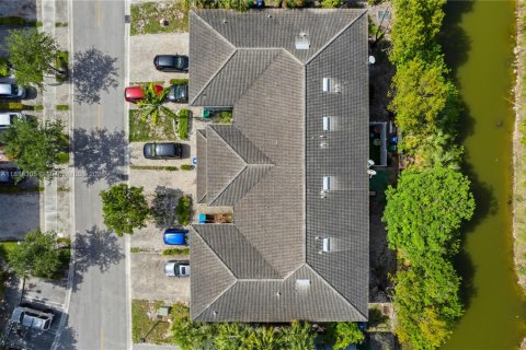 Townhouse in Lauderhill, Florida 2 bedrooms, 117.15 sq.m. № 1776342 - photo 26