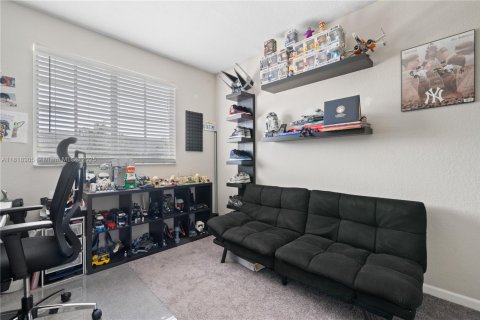 Townhouse in Lauderhill, Florida 2 bedrooms, 117.15 sq.m. № 1776342 - photo 16