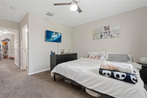 Townhouse in Lauderhill, Florida 2 bedrooms, 117.15 sq.m. № 1776342 - photo 13