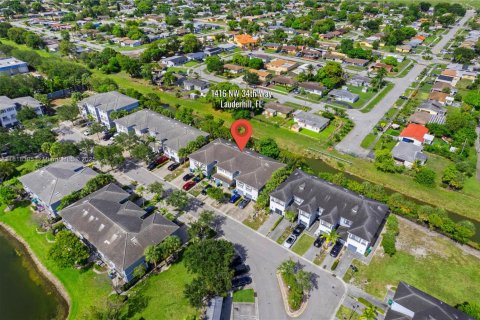 Townhouse in Lauderhill, Florida 2 bedrooms, 117.15 sq.m. № 1776342 - photo 27