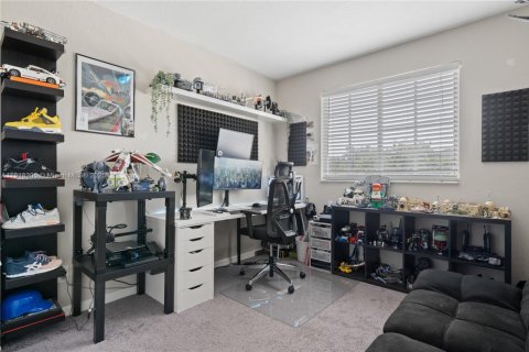 Townhouse in Lauderhill, Florida 2 bedrooms, 117.15 sq.m. № 1776342 - photo 15