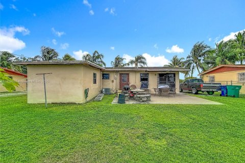 Villa ou maison à vendre à Florida City, Floride: 4 chambres, 110.74 m2 № 1966328 - photo 17
