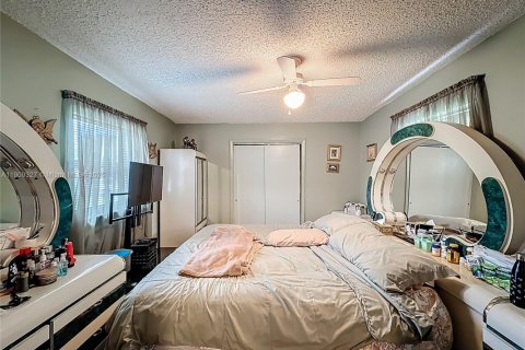 Villa ou maison à vendre à Florida City, Floride: 4 chambres, 110.74 m2 № 1966328 - photo 14