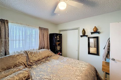 Villa ou maison à vendre à Florida City, Floride: 4 chambres, 110.74 m2 № 1966328 - photo 15