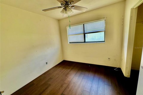 House in Winter Haven, Florida 3 bedrooms, 97.55 sq.m. № 1659291 - photo 9