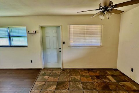 House in Winter Haven, Florida 3 bedrooms, 97.55 sq.m. № 1659291 - photo 5