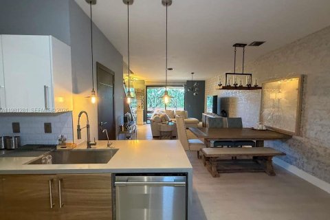 Купить таунхаус в Уэстон, Флорида 2 спальни, 128.76м2, № 2068236 - фото 18