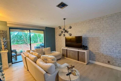 Купить таунхаус в Уэстон, Флорида 2 спальни, 128.76м2, № 2068236 - фото 12