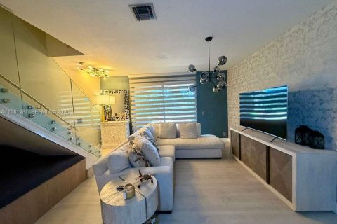 Купить таунхаус в Уэстон, Флорида 2 спальни, 128.76м2, № 2068236 - фото 13