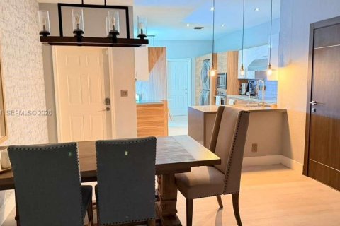 Купить таунхаус в Уэстон, Флорида 2 спальни, 128.76м2, № 2068236 - фото 24