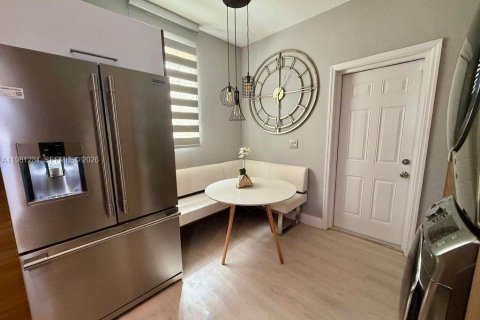 Купить таунхаус в Уэстон, Флорида 2 спальни, 128.76м2, № 2068236 - фото 21