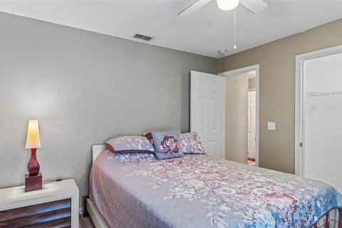 House in Lakeland, Florida 3 bedrooms, 174.66 sq.m. № 2296380 - photo 22