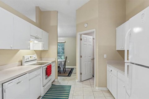 House in Lakeland, Florida 3 bedrooms, 174.66 sq.m. № 2296380 - photo 16