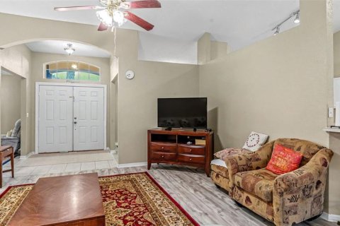 House in Lakeland, Florida 3 bedrooms, 174.66 sq.m. № 2296380 - photo 8