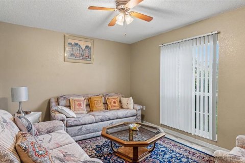 House in Lakeland, Florida 3 bedrooms, 174.66 sq.m. № 2296380 - photo 13