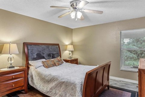 House in Lakeland, Florida 3 bedrooms, 174.66 sq.m. № 2296380 - photo 21