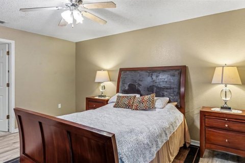 House in Lakeland, Florida 3 bedrooms, 174.66 sq.m. № 2296380 - photo 14