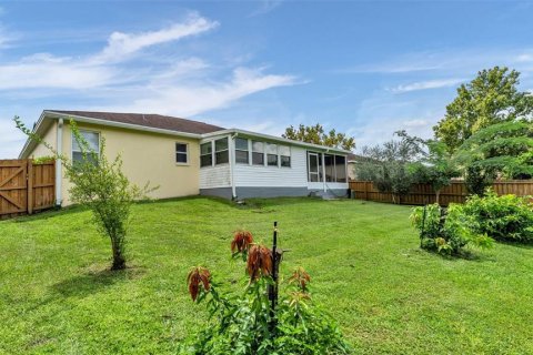 House in Lakeland, Florida 3 bedrooms, 174.66 sq.m. № 2296380 - photo 6