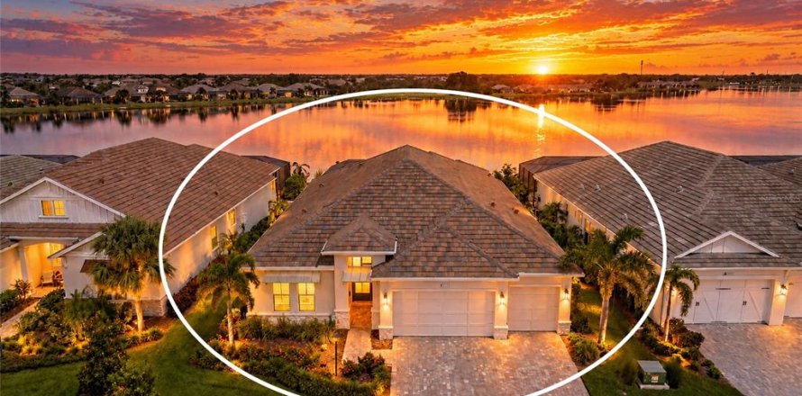 House in Sarasota, Florida 3 bedrooms, 266.35 sq.m. № 2396111