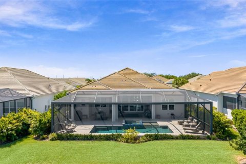 House in Sarasota, Florida 3 bedrooms, 266.35 sq.m. № 2396111 - photo 3