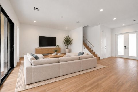 Casa en venta en Fort Lauderdale, Florida, 4 dormitorios, 254.37 m2 № 2391806 - foto 3